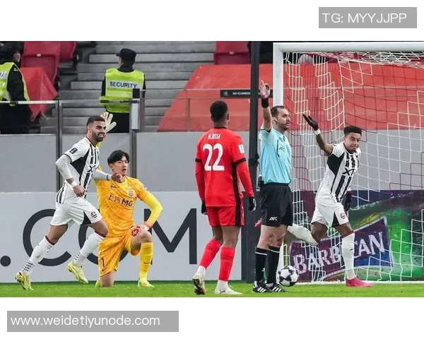 罗马诺透露欧洲多家俱乐部对西雅图海湾人20岁中场巴尔加斯产生浓厚兴趣